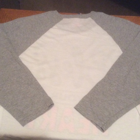 NWT Simply Southern Small 3/4 length T-shirt - Picture 7 of 8